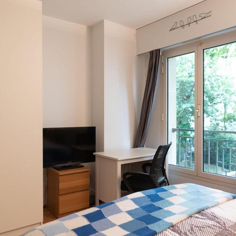 Charmant Appartement à côté du Trocadéro - Appartement - 35