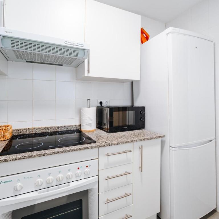 Finestrat Mediterranean Stay. Pool and Parking - Apartamento - 11
