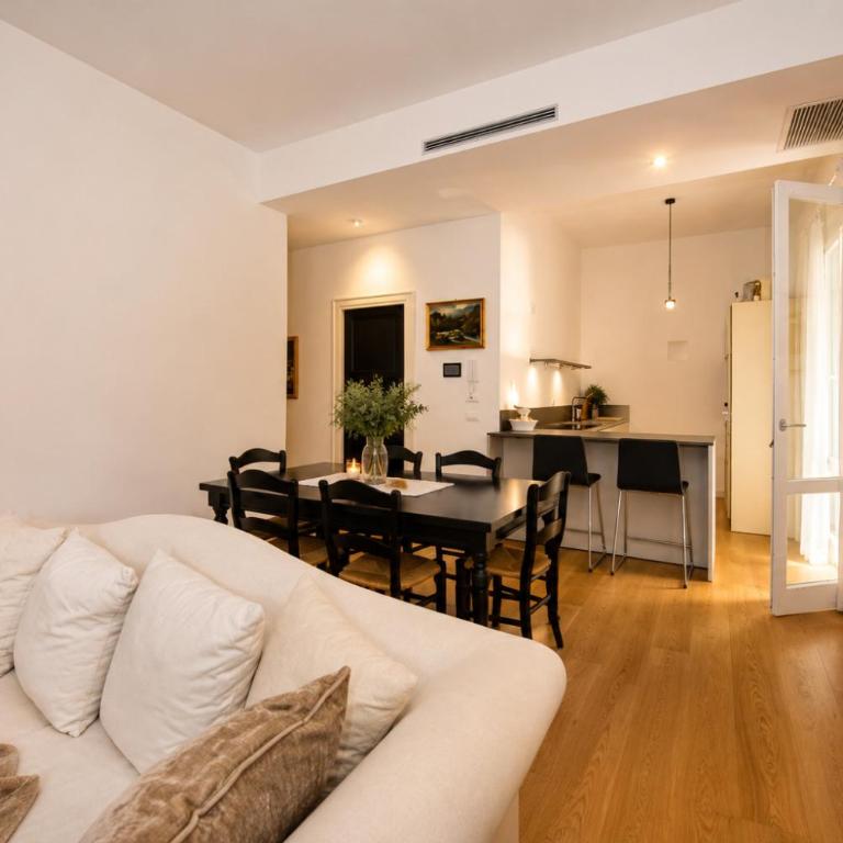 Locami Attico Centro - Premium Apartment mit 3 Schlafzimmern - 2