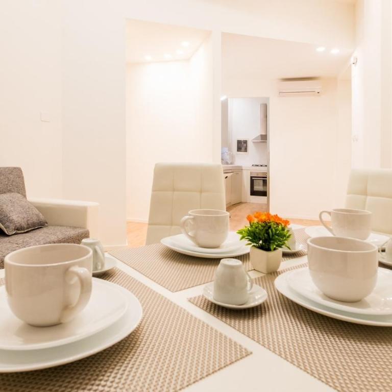 Dante 58 - Four-Bedroom House - 18