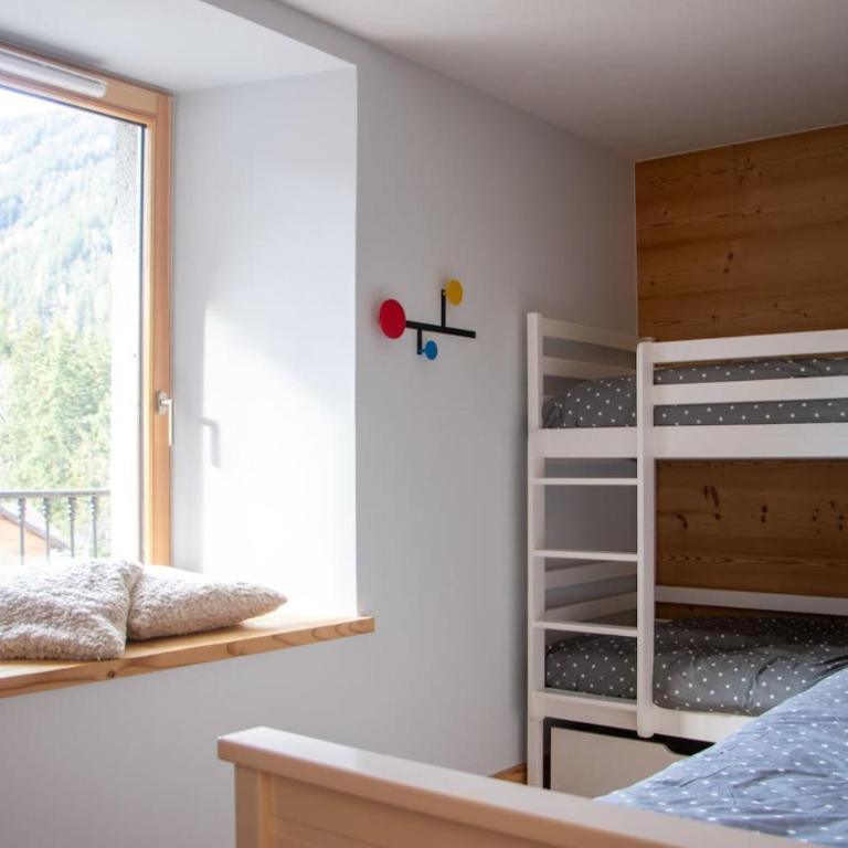 Appartement T4 spacieux avec balcon aux pieds des sentiers avec vue sur les montagnes - Jusqu'à 8 personnes - Apartment mit 3 Schlafzimmern und Bergblick - 5