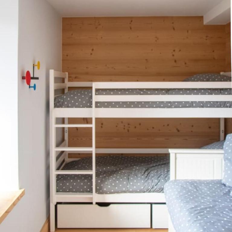 Appartement T4 spacieux avec balcon aux pieds des sentiers avec vue sur les montagnes - Jusqu'à 8 personnes - Apartment mit 3 Schlafzimmern und Bergblick - 19