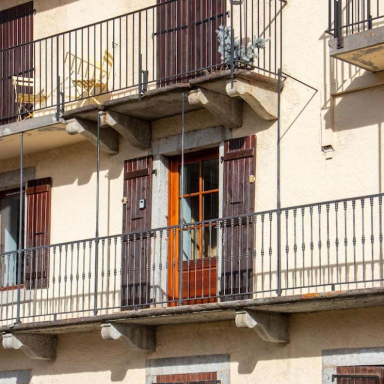 Appartement T4 spacieux avec balcon aux pieds des sentiers avec vue sur les montagnes - Jusqu'à 8 personnes - Apartment mit 3 Schlafzimmern und Bergblick - 34