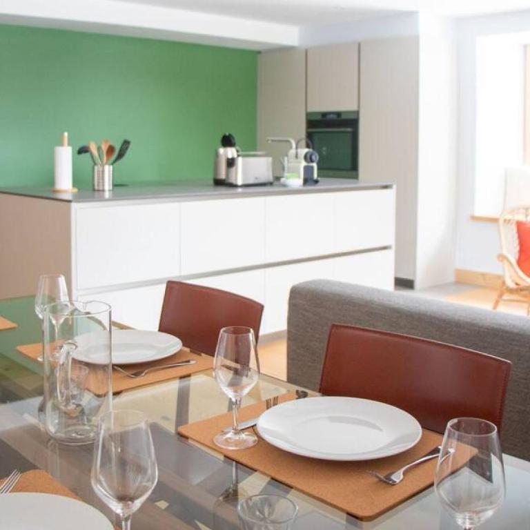 Appartement T4 spacieux avec balcon aux pieds des sentiers avec vue sur les montagnes - Jusqu'à 8 personnes - Apartment mit 3 Schlafzimmern und Bergblick - 36