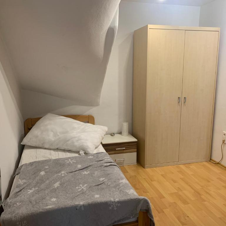 Ferienwohnung mit Garten und Bergblick - Apartment mit 2 Schlafzimmern - 5