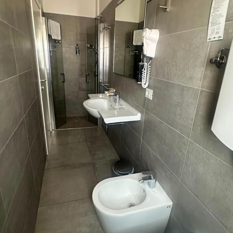 Hotel Kursaal - Standard Double Room - 3