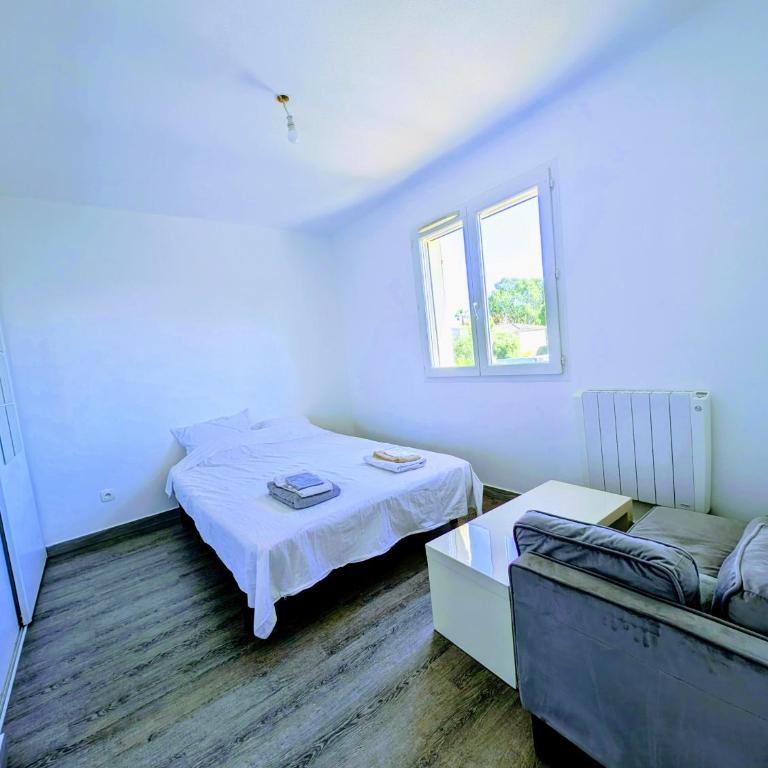 Maison lumineuse et climatisée, à 12mn plage - Casa de 3 dormitorios - 16