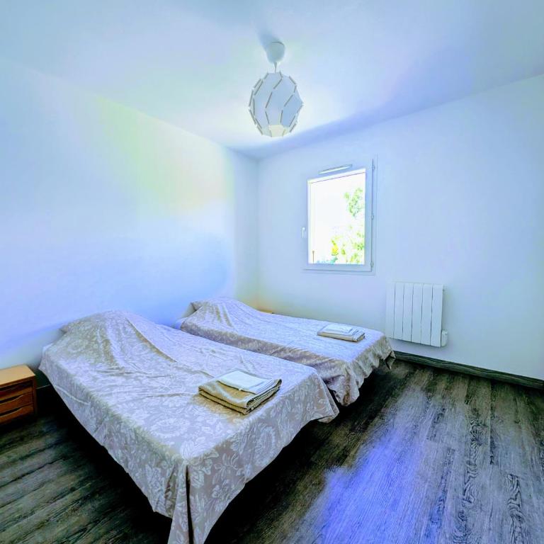 Maison lumineuse et climatisée, à 12mn plage - Casa de 3 dormitorios - 14