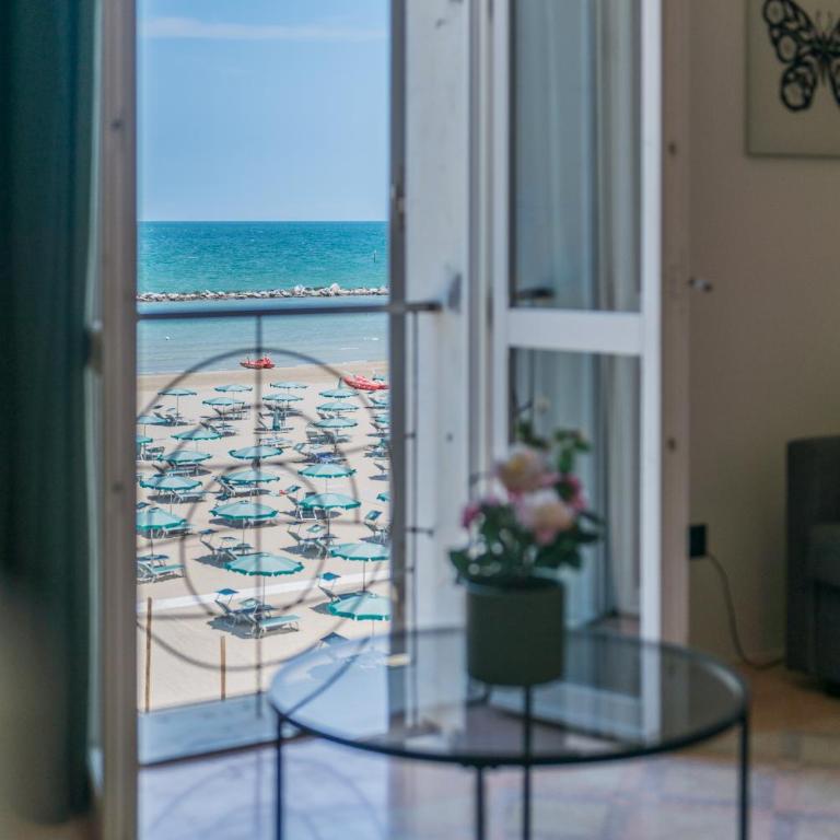 Residence Bologna - Two-Bedroom Apartment with Sea View - 3