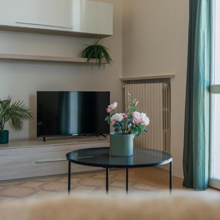 Residence Bologna - Two-Bedroom Apartment with Sea View - 4