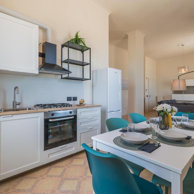 Residence Bologna - Two-Bedroom Apartment with Sea View - 22