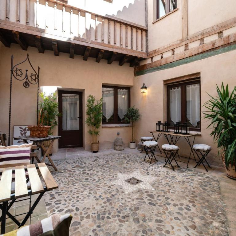 Patio in the Heart of Toledo , Pets , Family - Apartamento de 3 dormitorios - 44