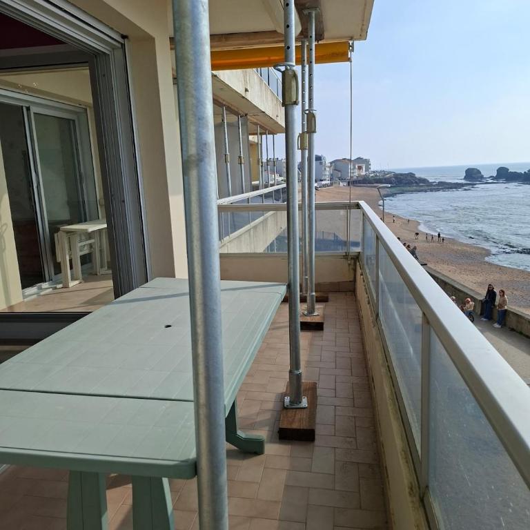 Appartement face MER, 2 chambres, proche commerces - Appartement 2 Chambres - 20