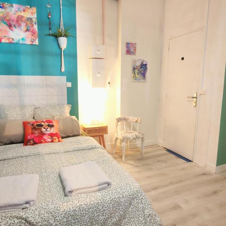 New! Cosy Plume Art- T3 - Centre ville - Quartier Halles de Pau - Appartement 3 Chambres Deluxe - 22