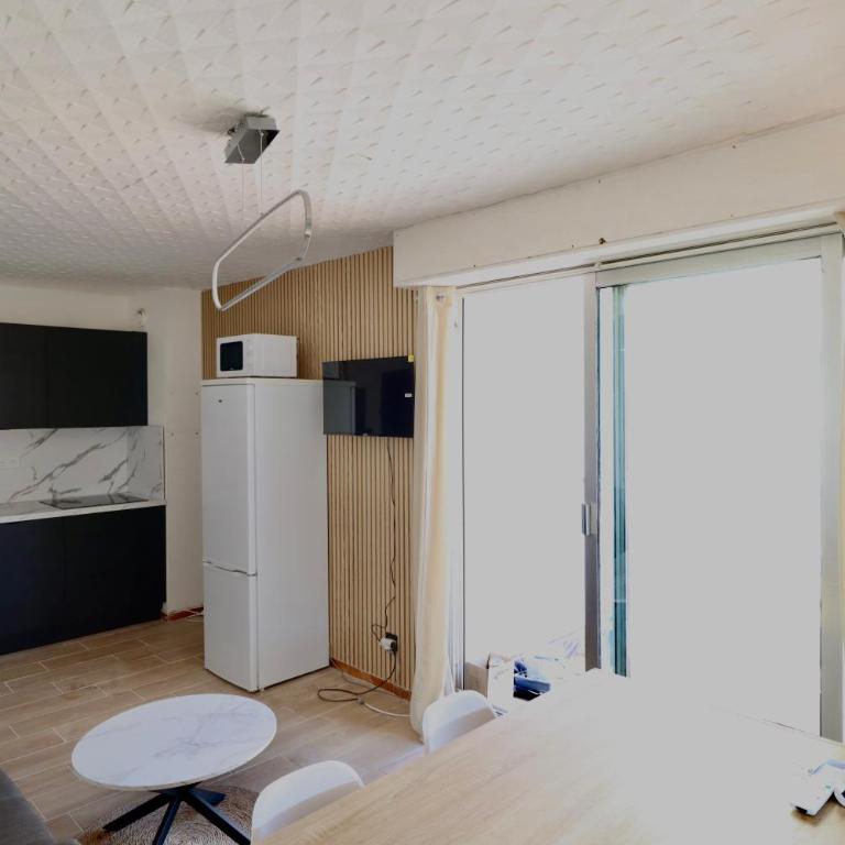 SEA Panorama Completely Renovated Cozy Space, Everything Within Walking Distance - Appartement 1 Chambre - 2