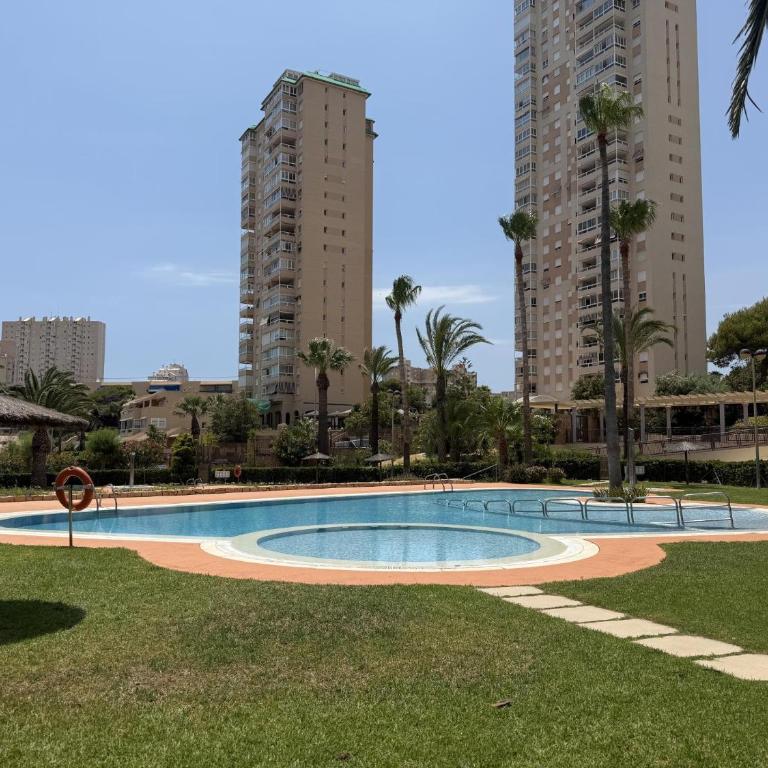 Amplio apartamento con vistas al mar y piscinas en El Campello by Turihome - Apartamento - 4