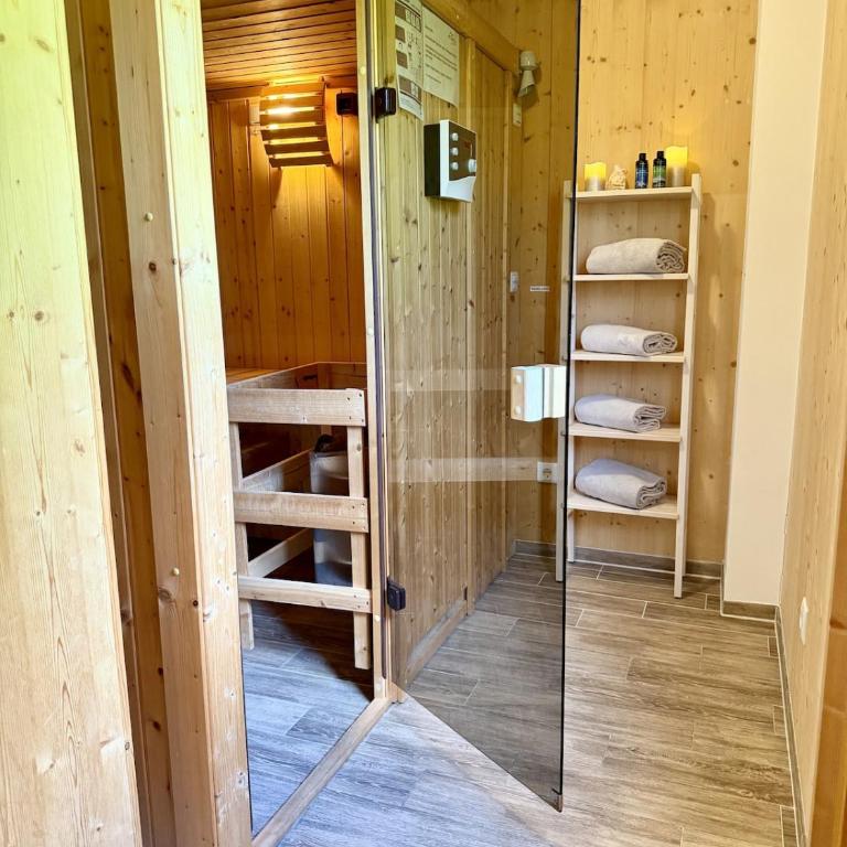 Hideaway Chalets Loser - 1 by AA Holiday Homes - Chalet - 3