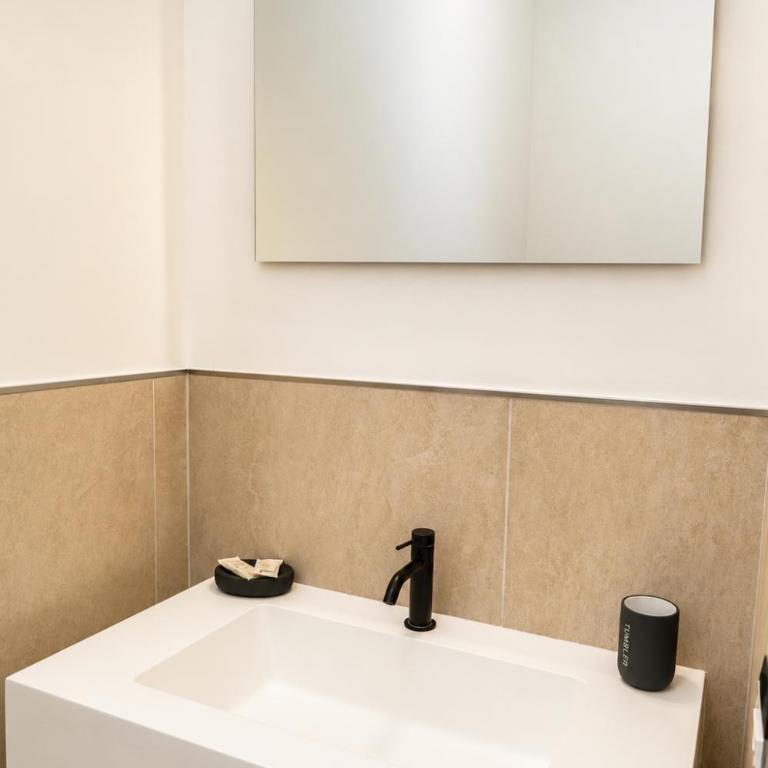 Almarè rooms Trapani - Double Room with Balcony and Sea View - 6
