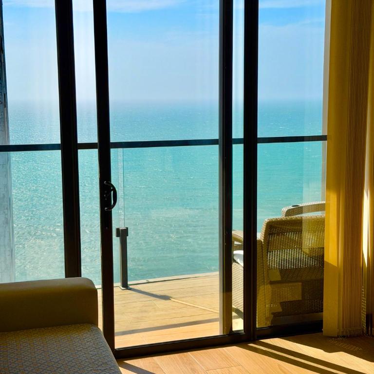 Brand NEW! Ocean front,City 360Views 26FL,FREE Airport pick up by IMZ - Two-Bedroom Apartment - 31