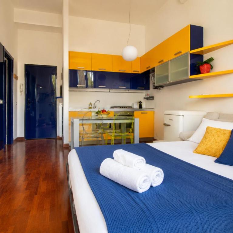 Central Station 5 min - Double bed Caiazzo 4 guests Wifi - Appartamento con 1 Camera da Letto - 14