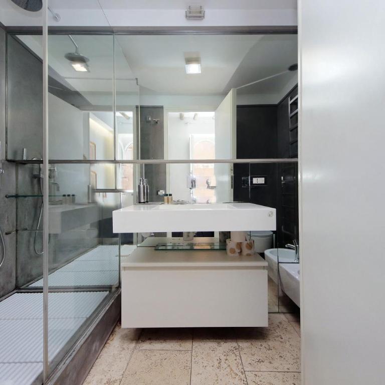 Oro - One-Bedroom Apartment - 12