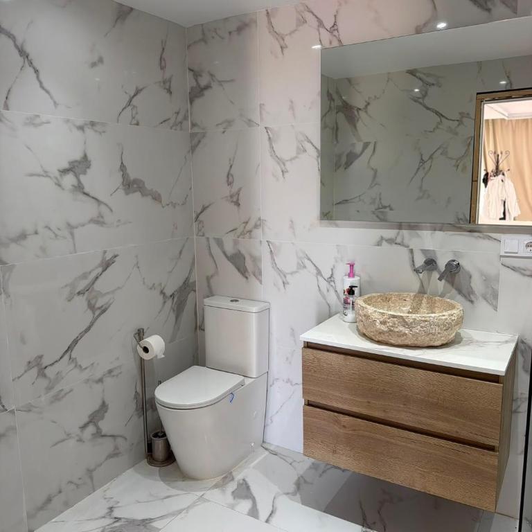 Modern Sea View Apartment with Terrace & free Parking - One-Bedroom Apartment - 6