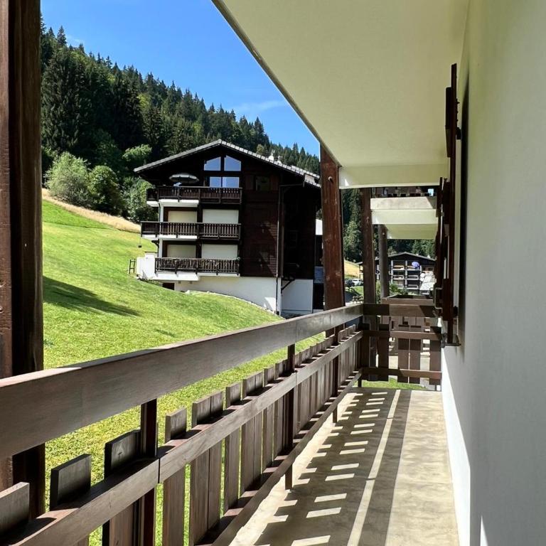 Central Location Walk to Ski Lift Sleeps 5 - Apartment - 24