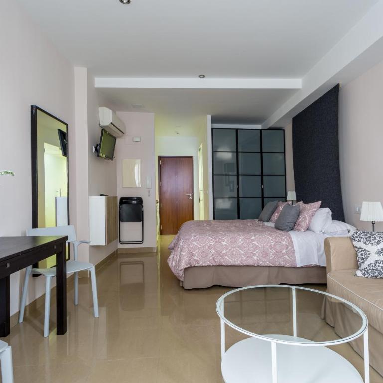 Apartamentos Edificio Constitución - Estudio (3 adultos) - Calle Adolfo Rodríguez Jurado, 8, 4ª planta - 11