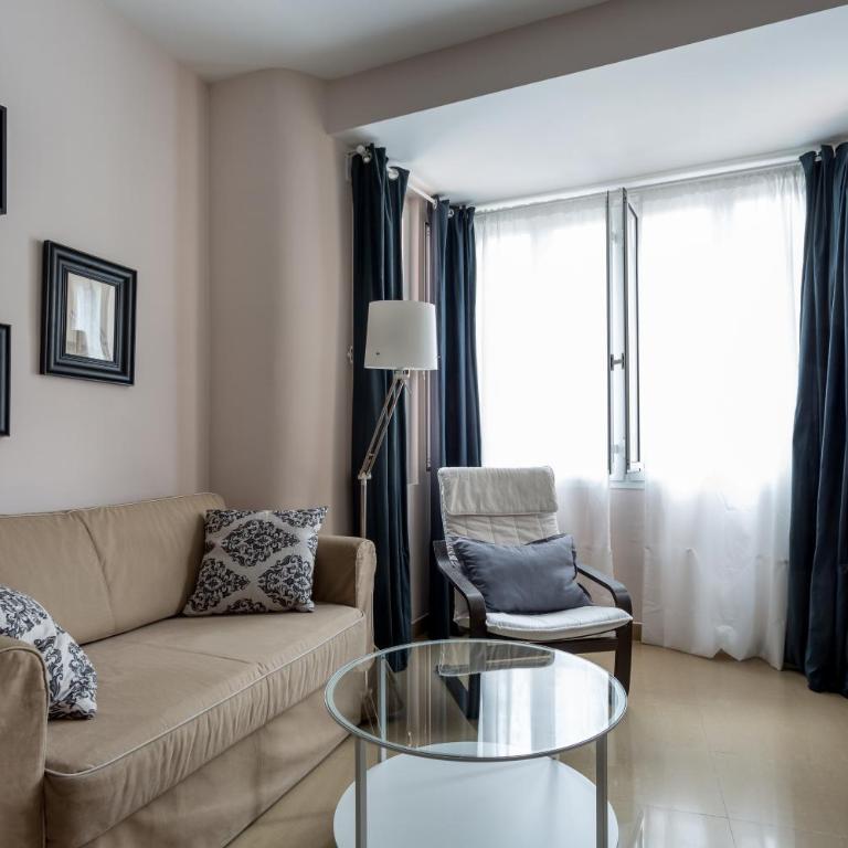 Apartamentos Edificio Constitución - Estudio (3 adultos) - Calle Adolfo Rodríguez Jurado, 8, 4ª planta - 2