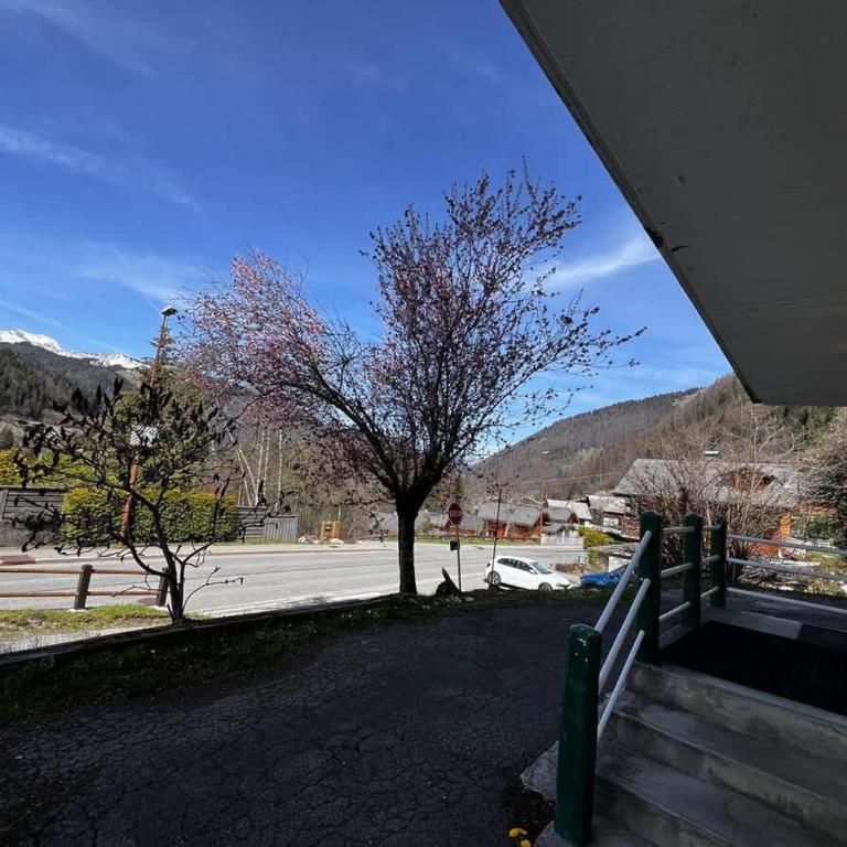 Ground Floor Flat Walk to Town Ski Bus Route - Appartement - 9