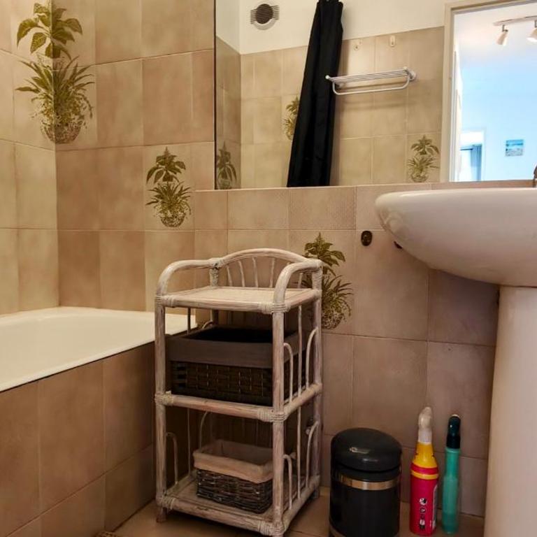 Charming T2 with balcony near the port of Fréjus - Appartamento - 8