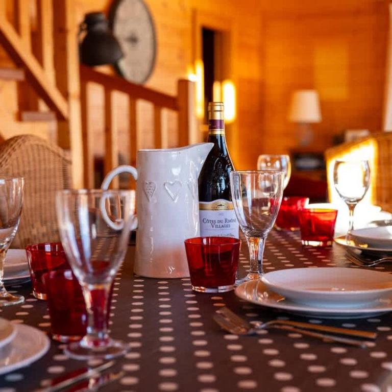 Mountain Chalet with Panoramic Views Sleeps 9 - Appartamento - 2