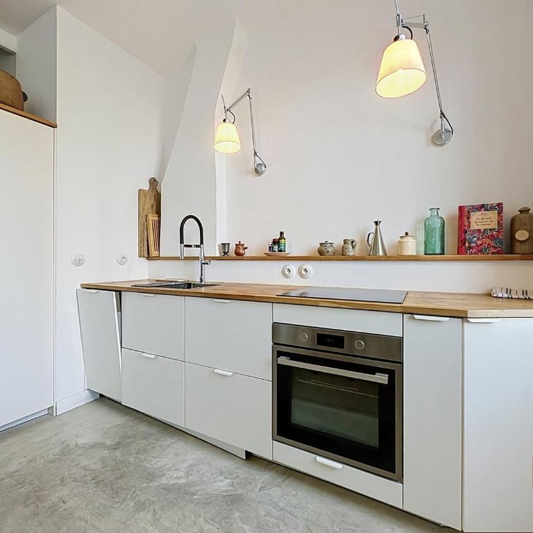 Architect's Apartment - Beach 1min - Modern - Apartamento de 2 dormitorios - 4