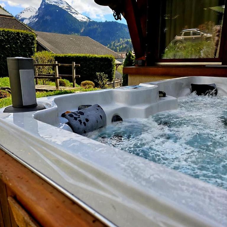 Large Superior Style Chalet - Central Location - Apartamento - 1