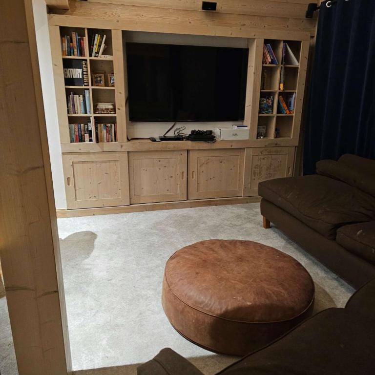 Large Superior Style Chalet - Central Location - Apartamento - 13