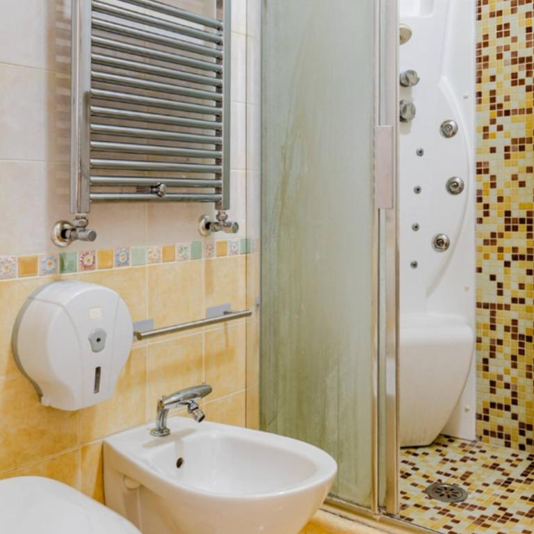 Metro 200mt - Casa Angela - Two-Bedroom Apartment with Balcony and Terrace - 3