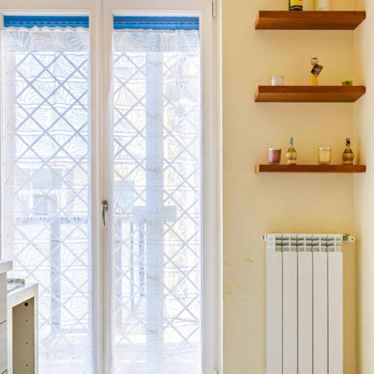 Metro 200mt - Casa Angela - Two-Bedroom Apartment with Balcony and Terrace - 13