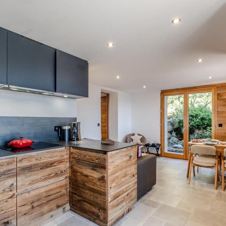 Slow Chalet Archange Authentique Familial vue montagne 5 min des pistes - Chalet - 42