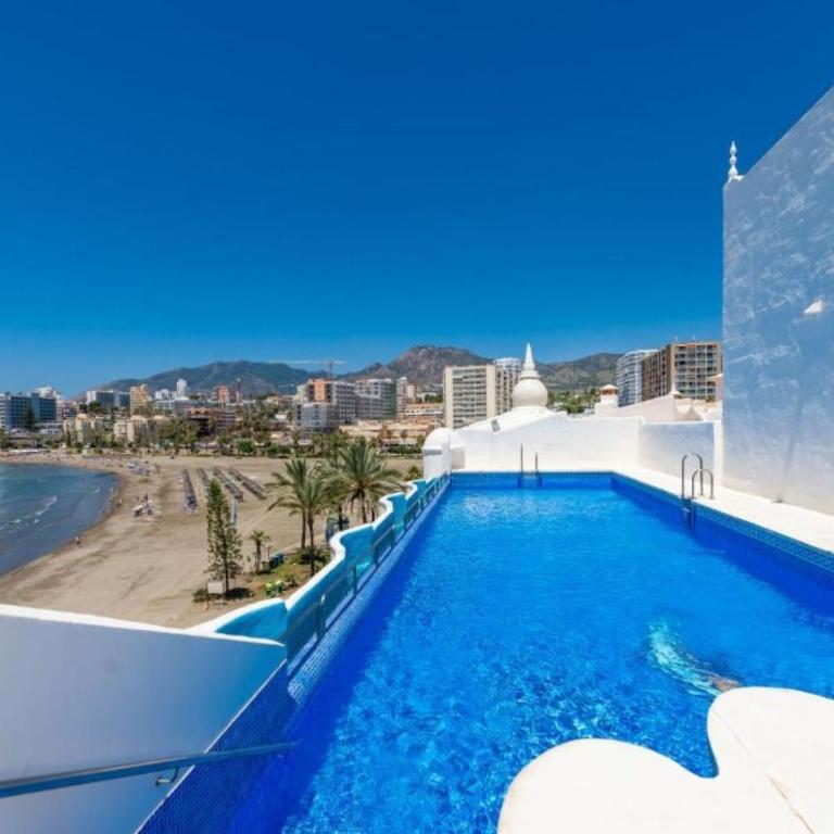 Marina View 2BR Holiday Stay by HelloDomik - Two-Bedroom Deluxe Apartment with Harbor View - 25