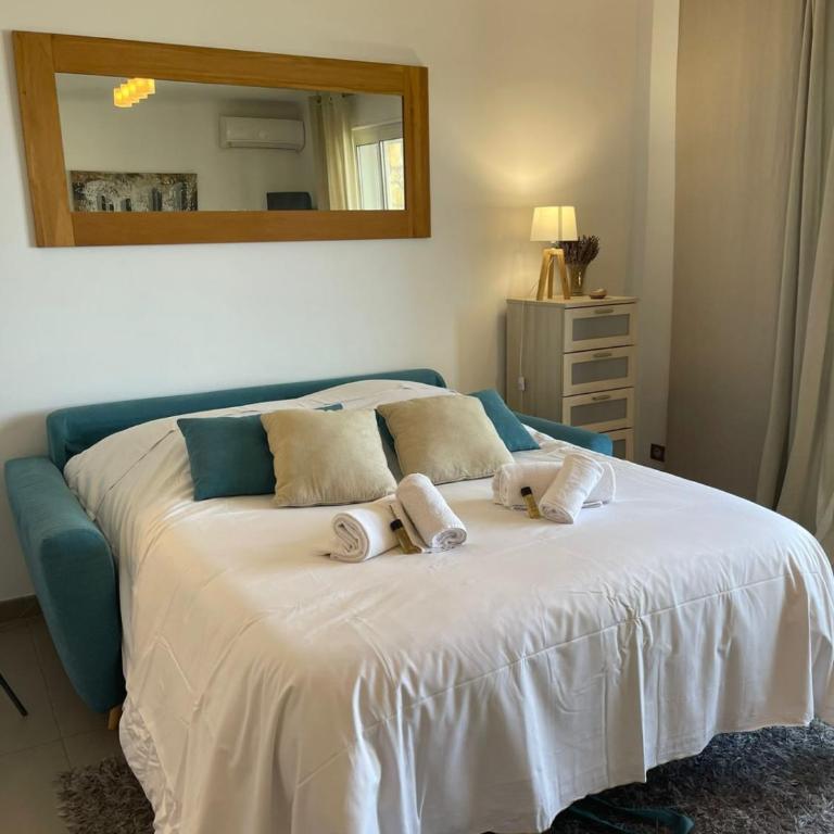 Fully equipped beachfront studio in the heart of the city center bd Leclerc - Studio - Vue sur Mer - 3