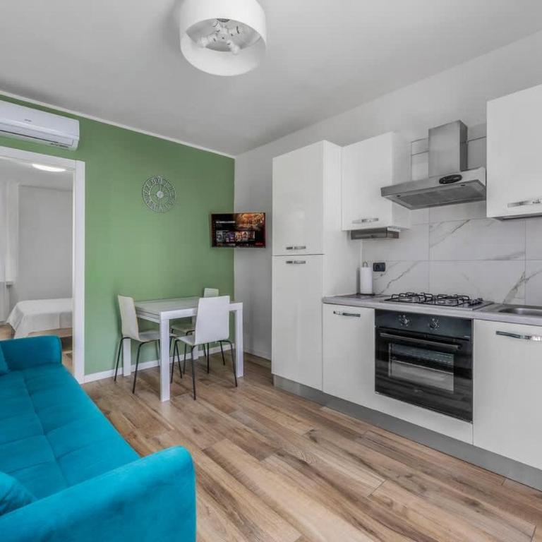 Teal Haven - Stylish Retreat Steps from Lake Como - Appartamento con 1 Camera da Letto - 1