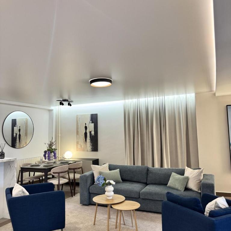 27 in Belgrade - Breakfast at Izlog - Three-Bedroom Apartment - 26