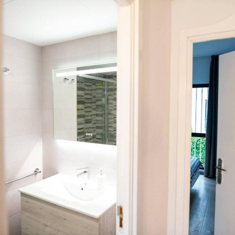 Cristian Sur Beach Home - One-Bedroom Apartment - 34