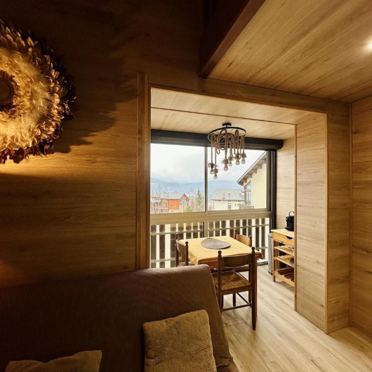 Appartement de charme vue lac et montagne - Three-Bedroom Apartment - 1
