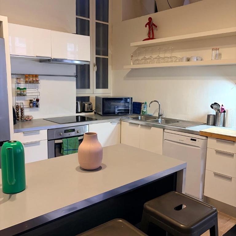 Loft atypique aux Terreaux - Apartment mit 2 Schlafzimmern - 1