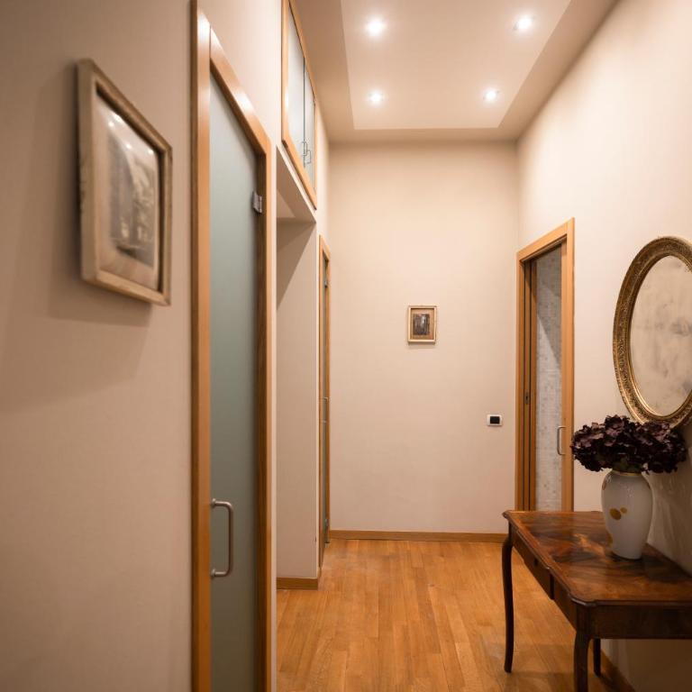 Clerici 13 - Elegant Apartment near Duomo - Deluxe One-Bedroom Apartment - 26