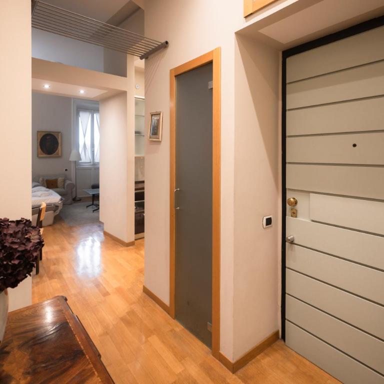 Clerici 13 - Elegant Apartment near Duomo - Deluxe One-Bedroom Apartment - 14