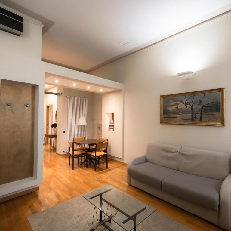 Clerici 13 - Elegant Apartment near Duomo - Deluxe One-Bedroom Apartment - 7