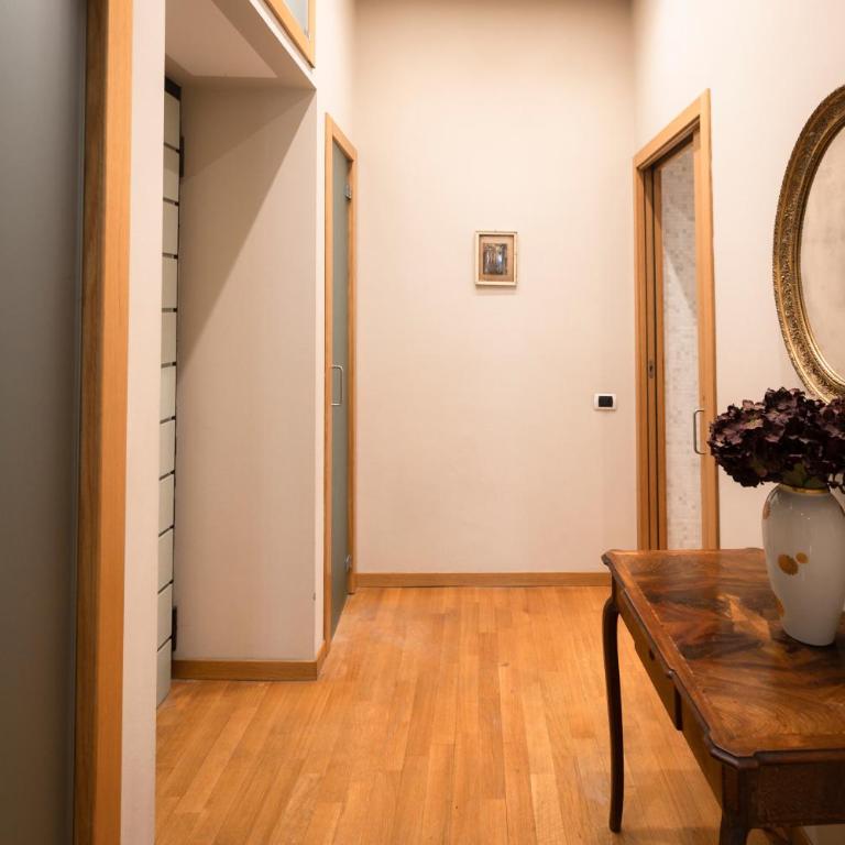 Clerici 13 - Elegant Apartment near Duomo - Deluxe One-Bedroom Apartment - 15