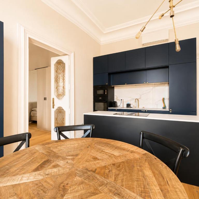 Le Danube du Midi, Elégant T4, Clim, Centre Historique - Appartement Deluxe - 13